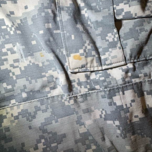 Digital Camo Men's Cargo Pants - Picture 2 of 6